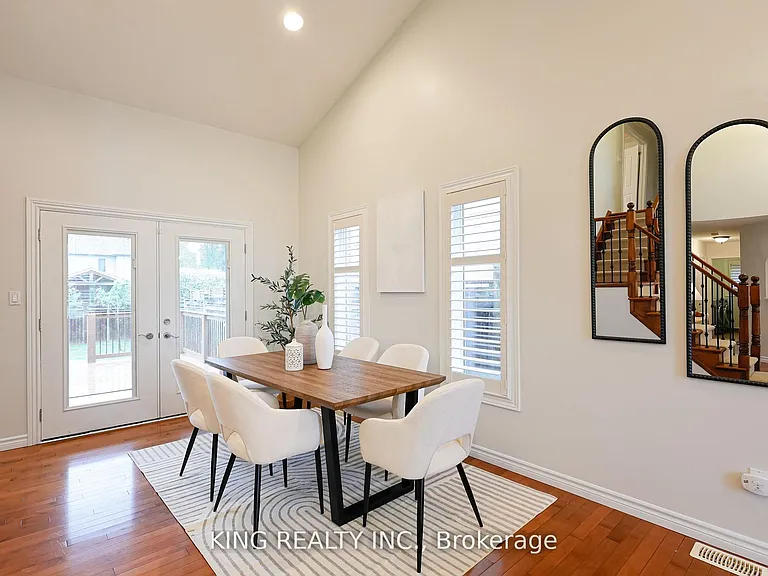 1223 Coronation Dr — Photo 8