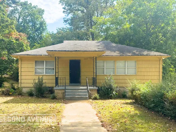 1613 Mann Dr, Birmingham, AL 35214