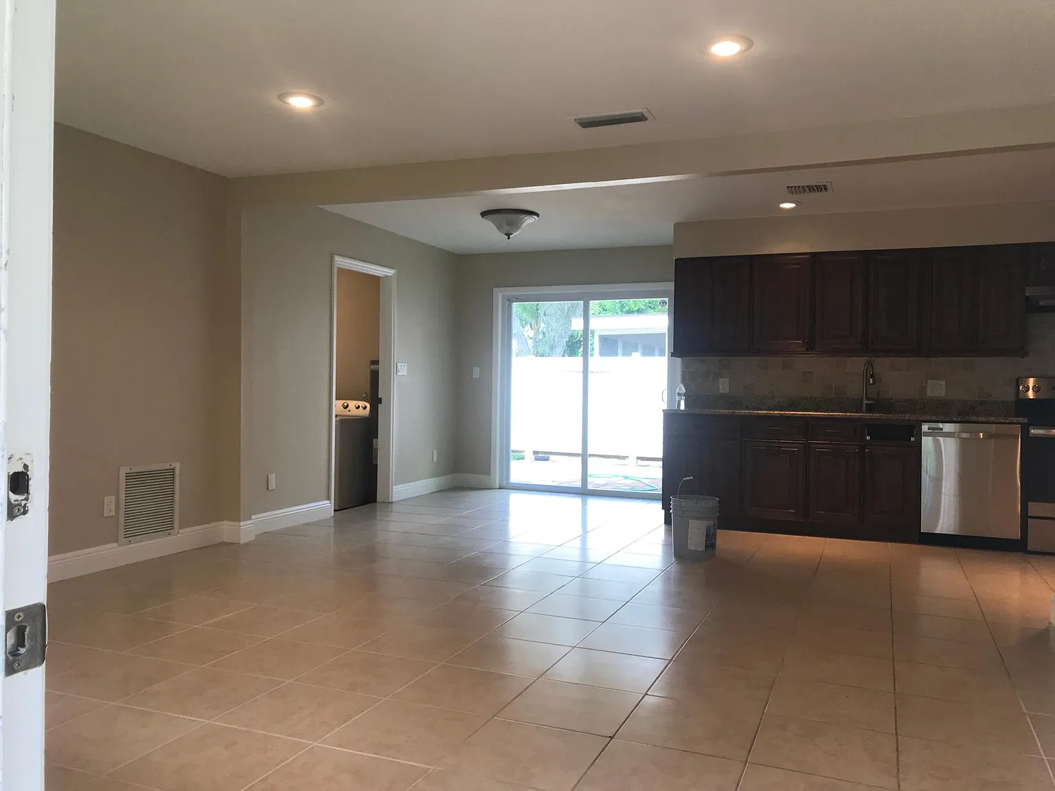 109 Northwood Dr — Photo 3