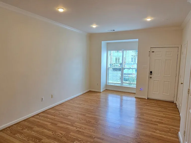2436 Old Farmhouse Ct — Photo 4