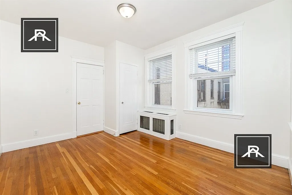 2 bed, 1.0 bath, 800 sqft, $3,000 — Photo 4