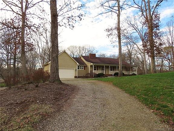 2nd image of 170 Pasture Dr