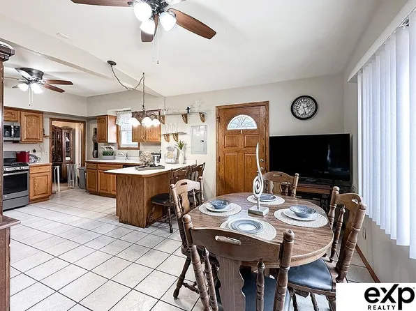 1536 S 24th St, Omaha, NE 68108
