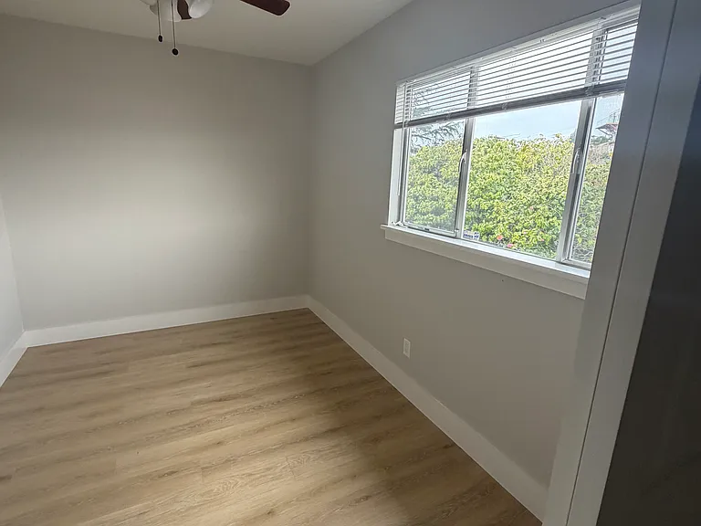 841 Solano Ave #8 — Photo 15