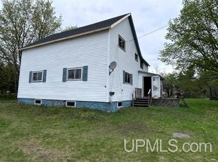 25614 A St, Calumet, MI 49913