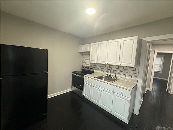 3rd image of 1608 Xenia Ave APT 2