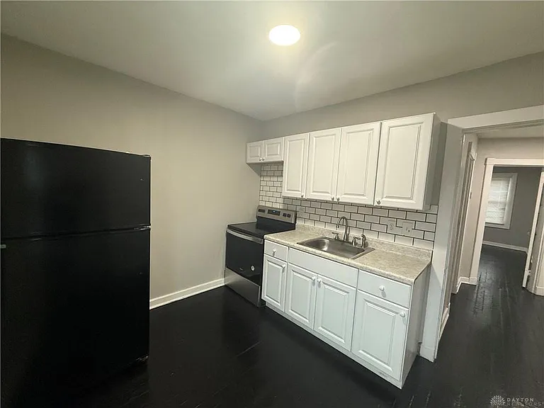 1608 Xenia Ave #2 — Photo 3