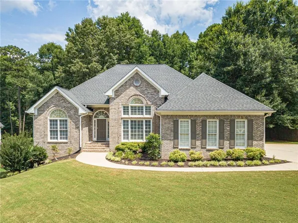 1114 Maple Creek Rdg, Loganville, GA 30052