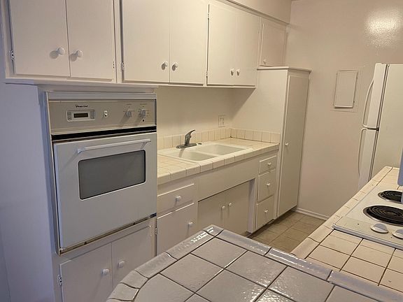 2nd image of 3654 Motor Ave #2