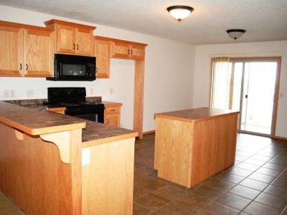 Kitchen & Dining Room