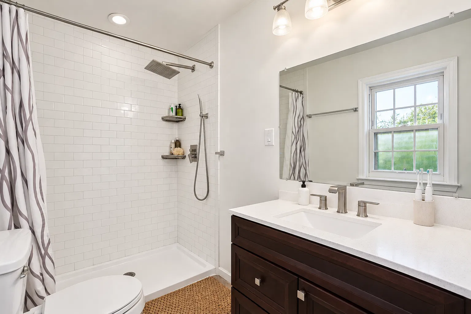 8310 48th Avenue - 1 — Photo 3