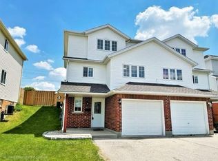 6 Highbrook St, Kitchener, ON N2E3P1