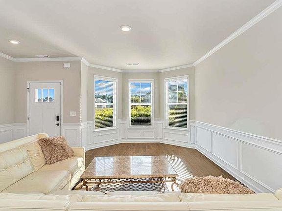 3rd image of 1149 Bodega Loop