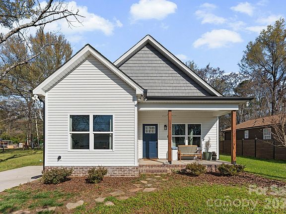 2nd image of 1112 Crawford Rd