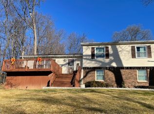 1 Beacon Rd, Hopatcong, NJ 07843