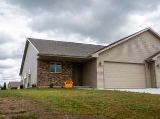 1309 Pinecrest Blvd, Appleton, WI 54915