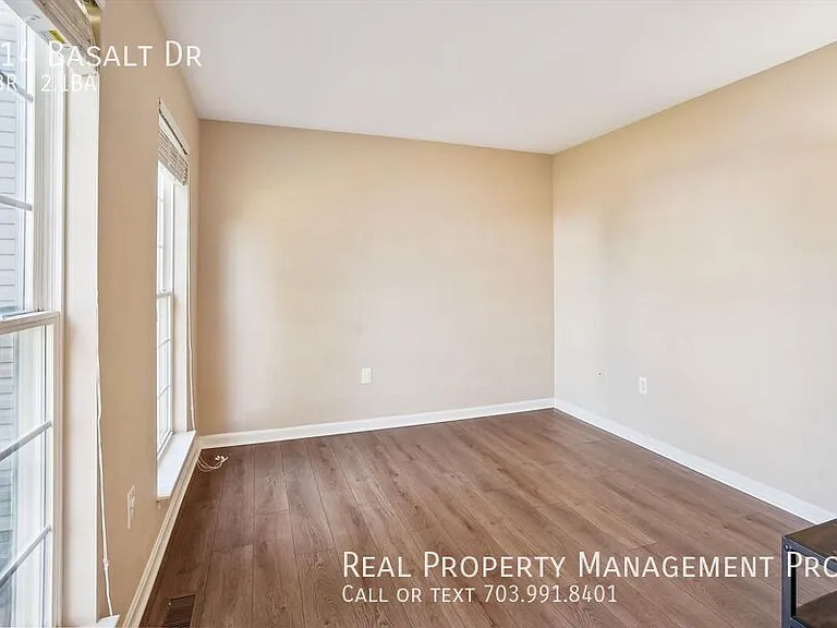 114 Basalt Dr — Photo 8