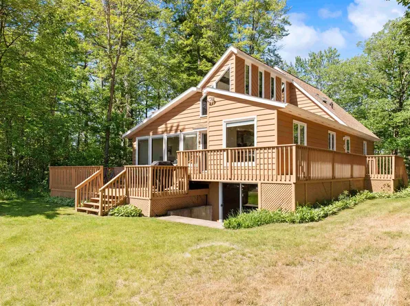 4 Northwood Cv, Menominee, MI 49858