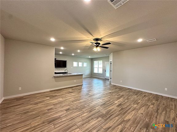 5th image of 3011 Seeker St