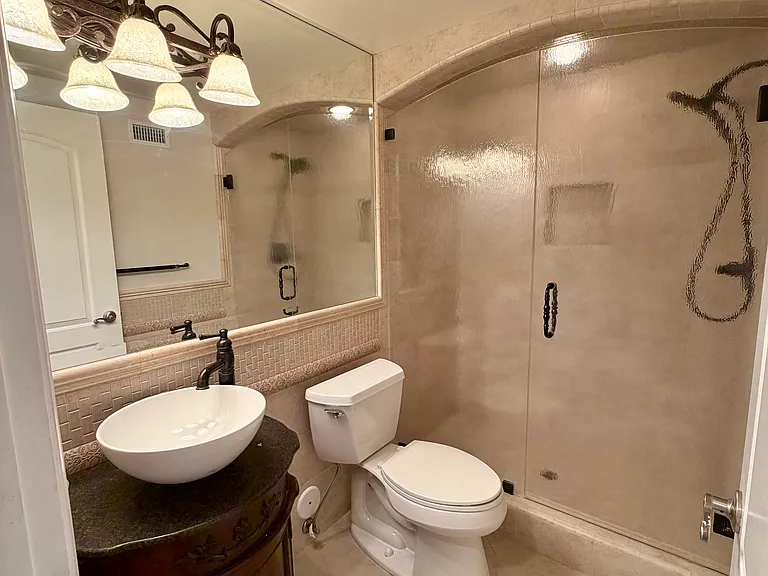 2229 E Chesterton St — Photo 27