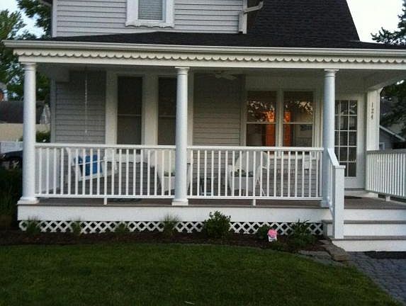 2nd image of 124 Superior St