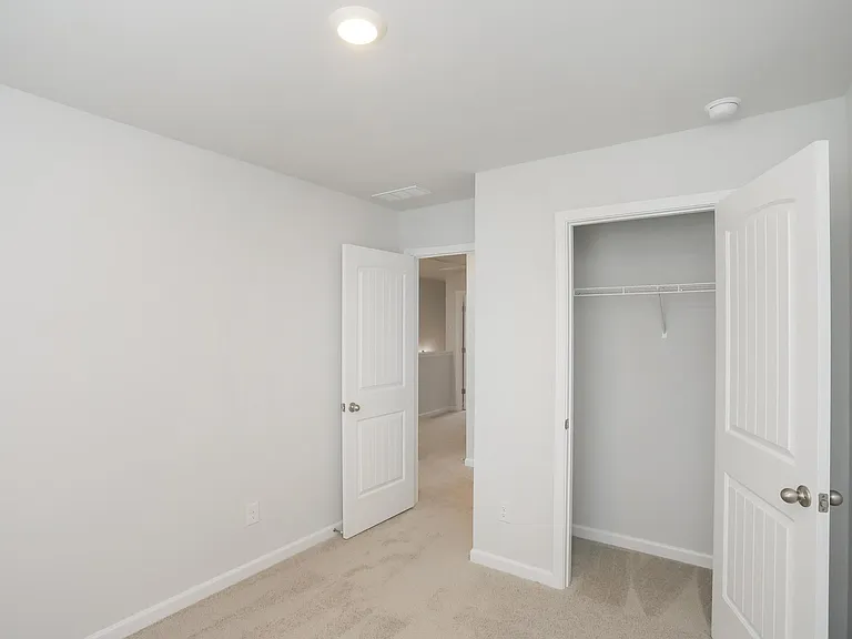 250 Hazel Ln — Photo 31