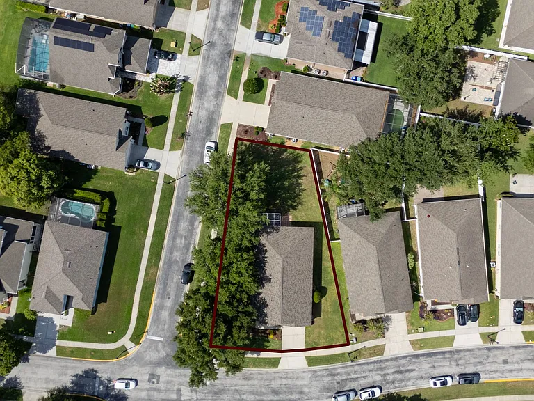 9724 Myrtle Creek Ln — Photo 44