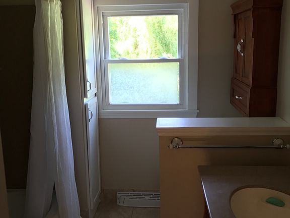 Full Bath Lots of Storage