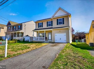 815 E Hazeldell Ave, New Castle, DE 19720