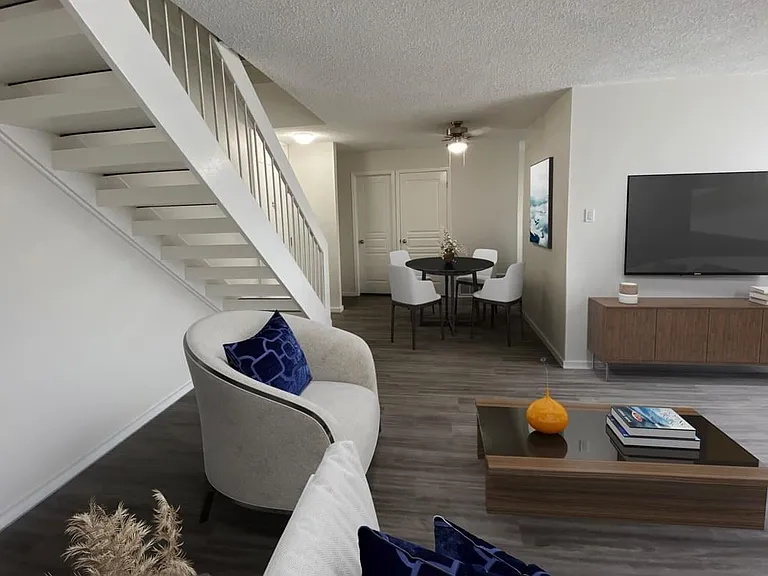 21 Macdonald Dr — Photo 30