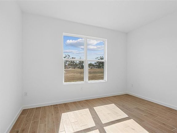 5th image of 4528 NW 35TH PLACE ROAD