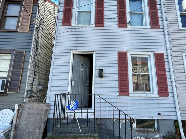25 Passaic St