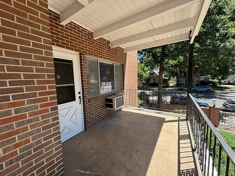 301 Peterson St #211 — Photo 3