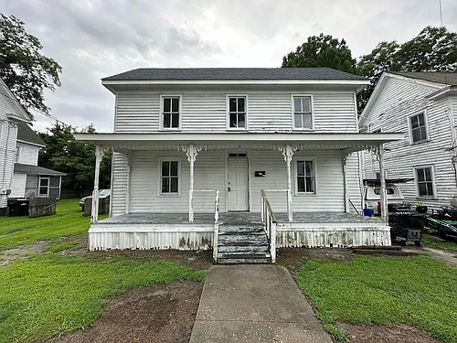 201 W Cypress St Photo 1