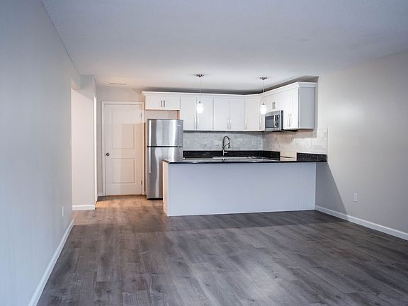 3rd image of 463-465 Whalley Ave #A