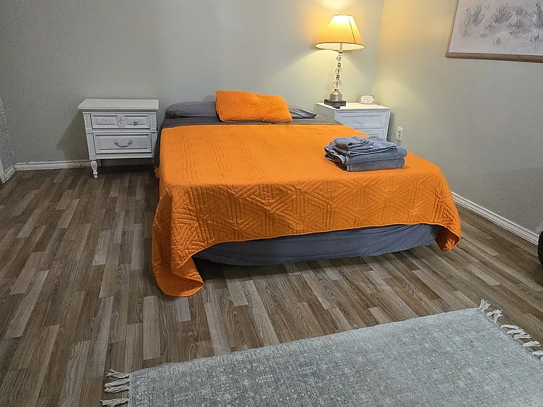 2709 N Bell Ave #4 — Photo 4