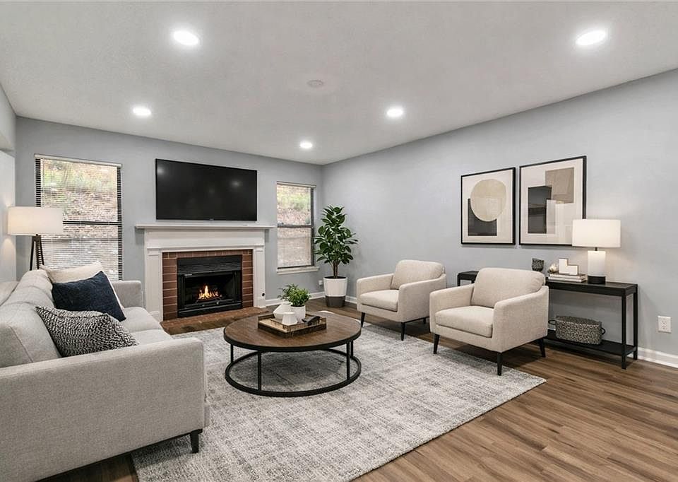 1st image of 1502 Huntingdon Chase