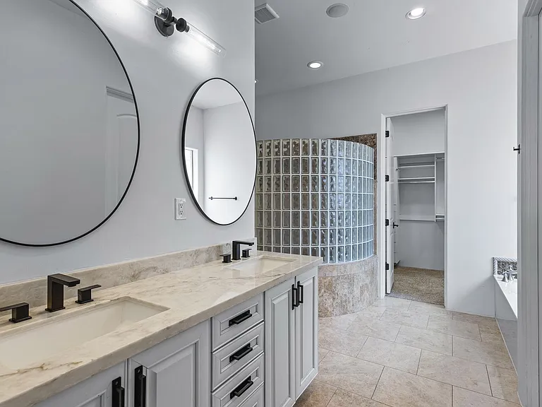 21439 E Maya Rd — Photo 36