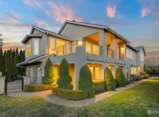 3240 109th Ave SE, Bellevue, WA 98004