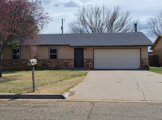 613 Corrales Rd, Clovis, NM 88101