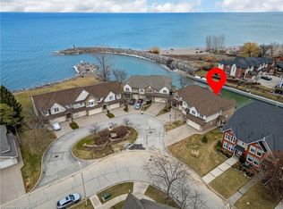 85 Edgewater Dr #10, Hamilton, ON