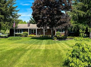 10443 N Territorial Rd, Plymouth, MI 48170