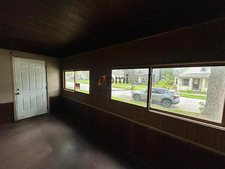 207 N Woodland Ave — Photo 8