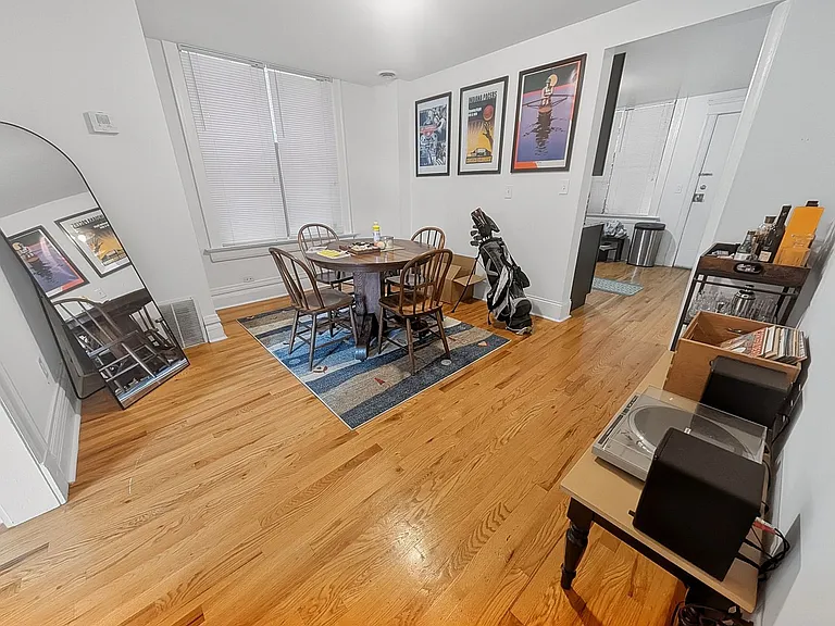1609 N Leavitt St #1 — Photo 3