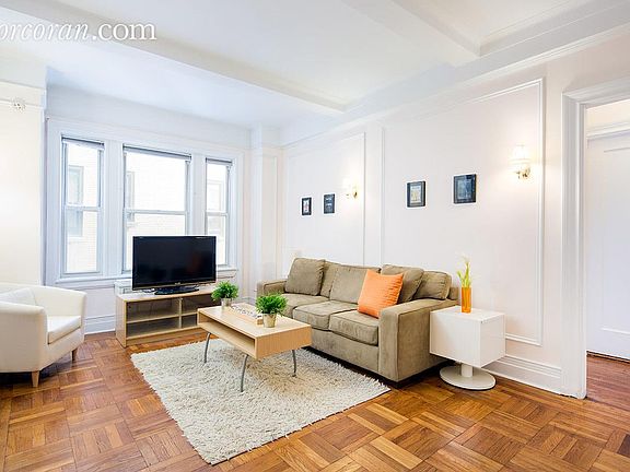 5th image of 588 W End Ave #6C