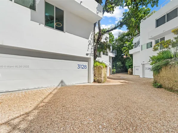 3128 Center St #3, Miami, FL 33133