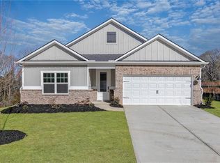 365 Egret Ct, Hoschton, GA