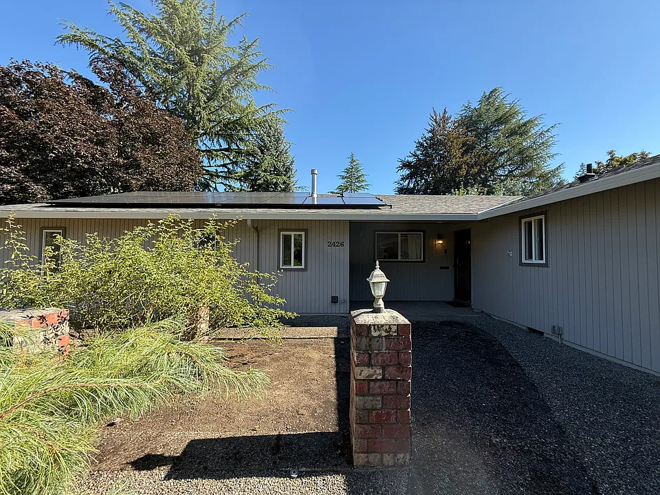 2426 SE Heather Ct