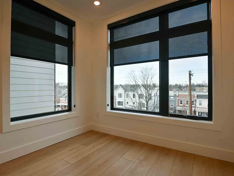 2641 4th St NE #2 — Photo 34