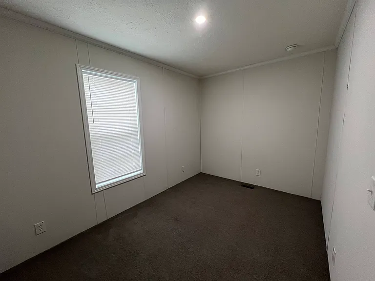 38000 Le Chateau Blvd #448 — Photo 14